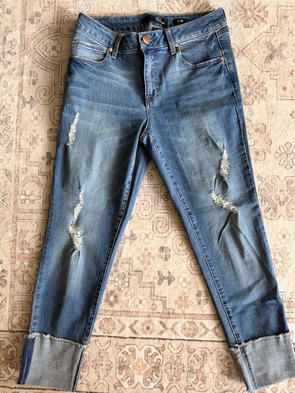 1822 Denim Taylor Cropped Jeans Womens Size 6 Distressed Wide Cuff Mid Rise Blue